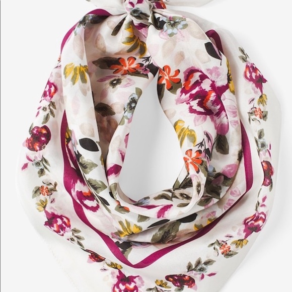 White House Black Market Accessories - WHBM Pale Orchid w/Ecru Floral Printed Silk Scarf